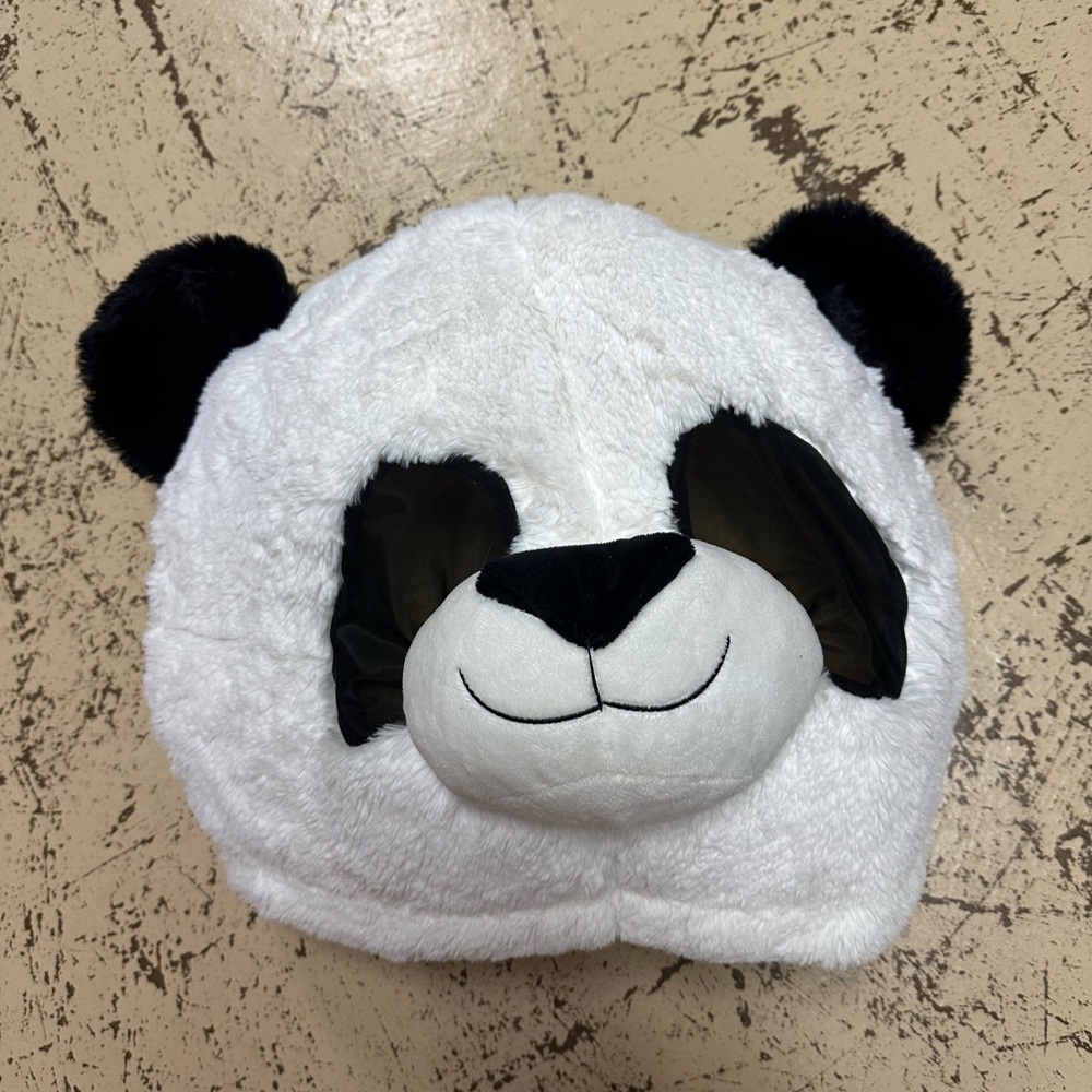 Costume panda head